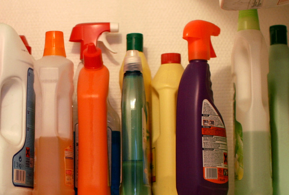 Chemia profesjonalna dla hoteli – jak dobierać środki czystości?